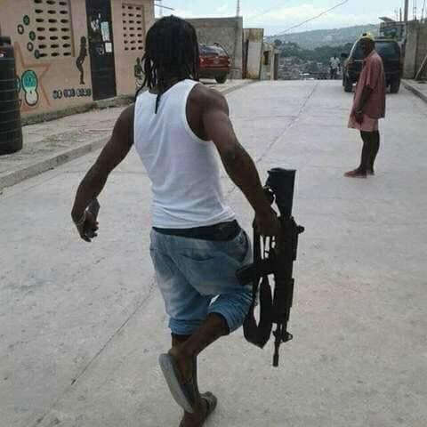 Asalto al Banco Popular fue hecho con fusil T65 haitiano