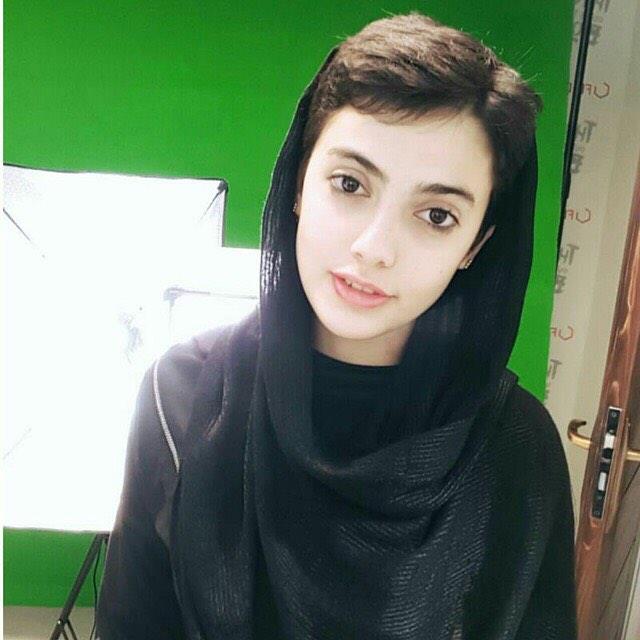 Detienen a joven iraní por videos bailando en Instagram