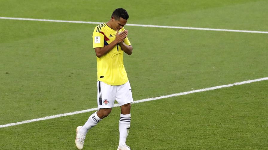 Bacca, aplaudido en Colombia pese a penal errado Bacca, aplaudido en Colombia pese a penal errado