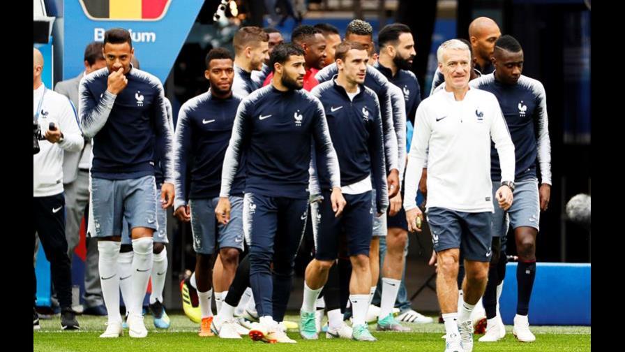 En la frontera, el corazón está dividido entre ‘Bleus’ y ‘Diablos Rojos’