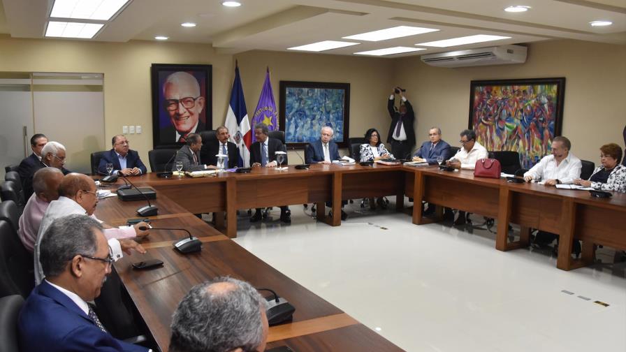PLD tendrá que hilar fino con “equilibrio” grupal en el Senado y la Cámara