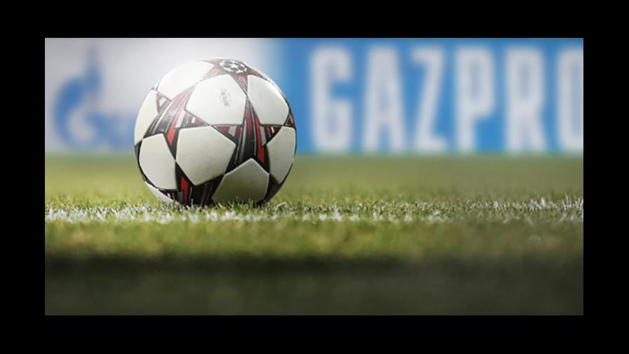 Gazprom es un gigante del petróleo y gas en Rusia y toda Europa.
Gazprom y el fútbol, la relación continúa Gazprom es un gigante del petróleo y gas en Rusia y toda Europa.
Gazprom y el fútbol, la relación continúa