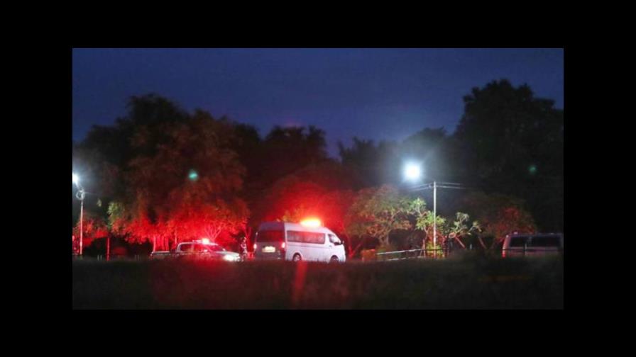 Confirman el rescate de los 12 niños y su entrenador atrapados en cueva de Tailandia Confirman el rescate de los 12 niños y su entrenador atrapados en cueva de Tailandia