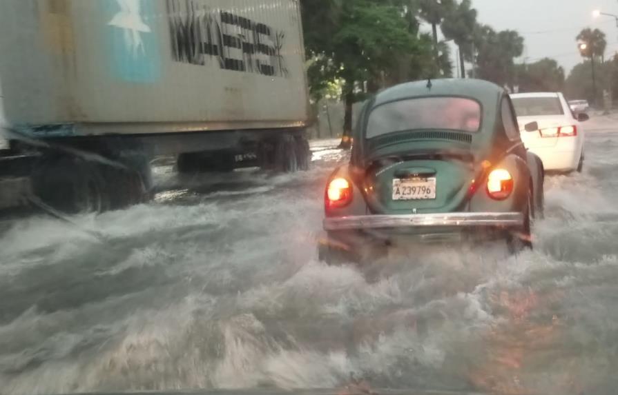 En alerta roja el Gran Santo Domingo, San Cristóbal y San José de Ocoa; lluvias seguirán por 36 horas  