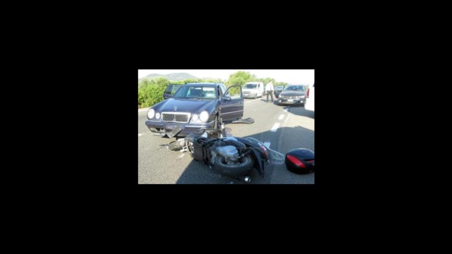 El actor George Clooney sufre accidente de moto El actor George Clooney sufre accidente de moto