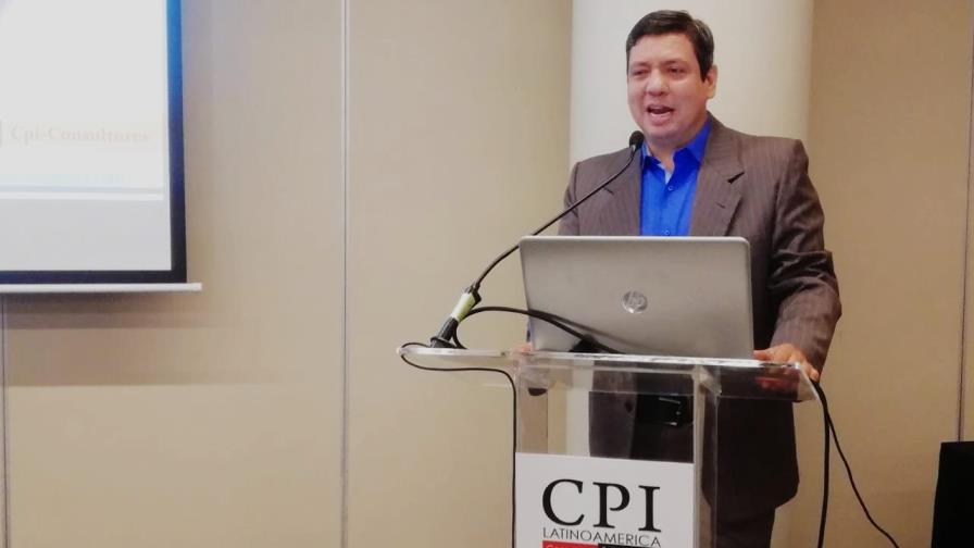 Guerra de encuestas: otro sondeo da ventaja a Leonel Guerra de encuestas: otro sondeo da ventaja a Leonel