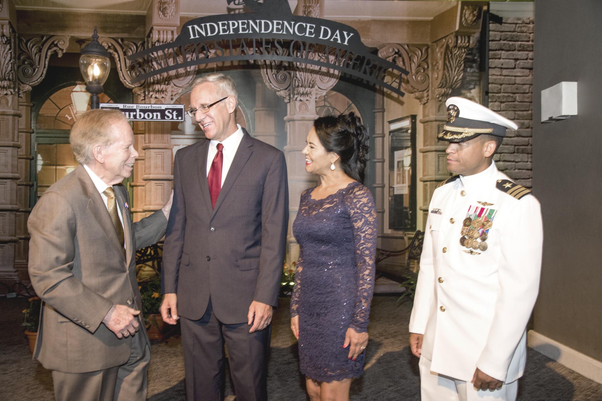 José Luis Corripio Estrada, Robert Copley, Yanira Copley y Danny García.