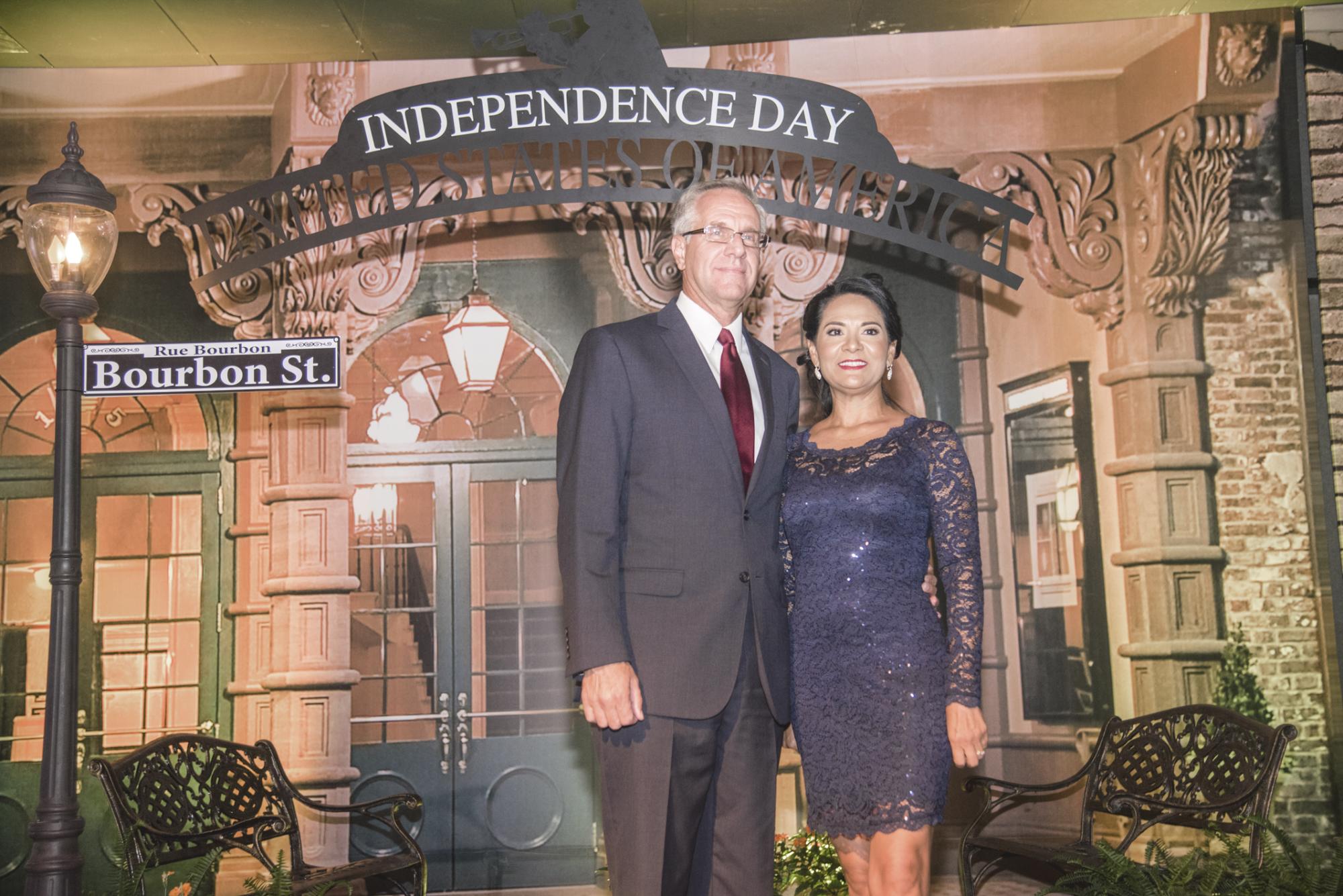 Robert Copley y Yanira Copley.