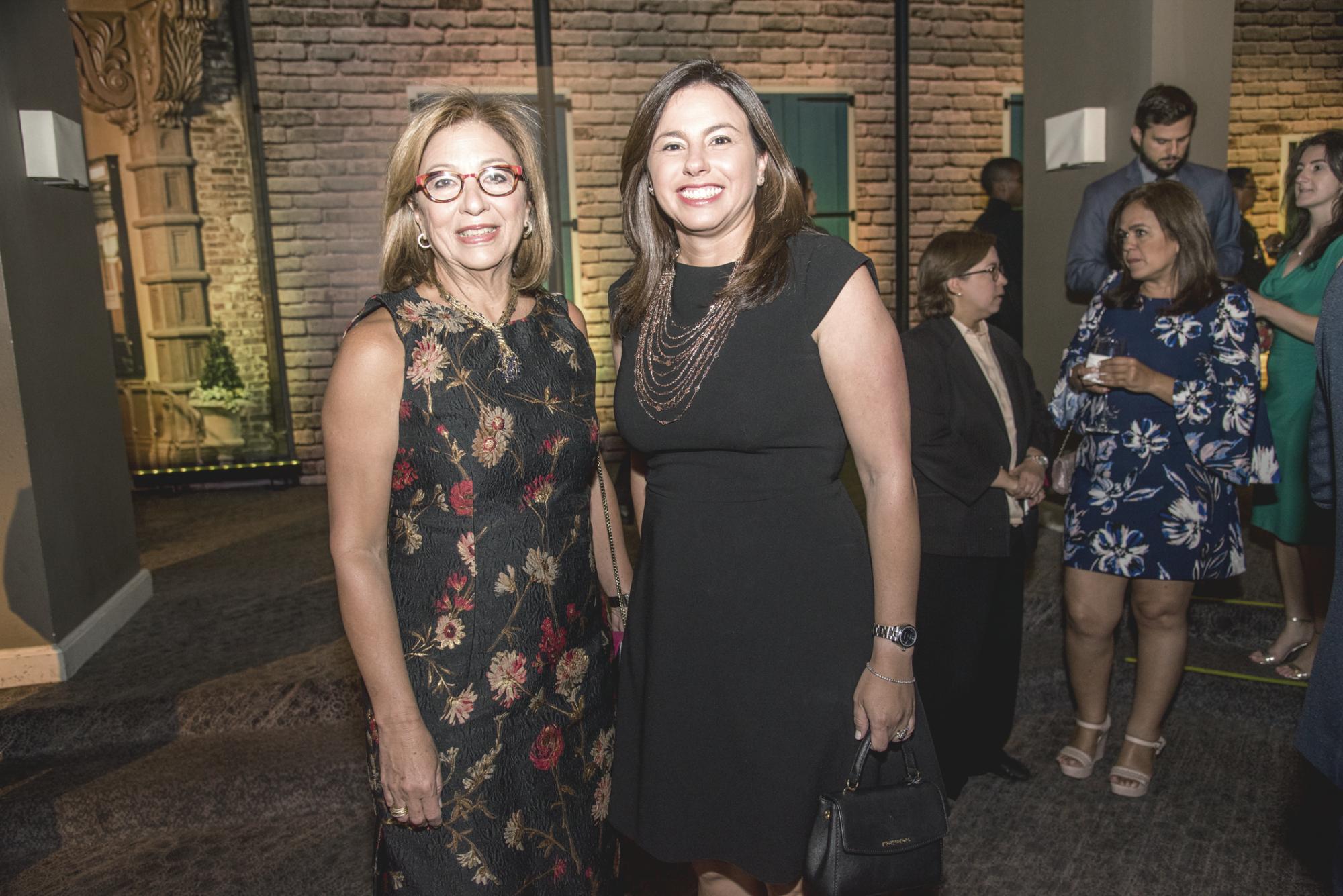 Katingo Santelises y Ana Santelises.