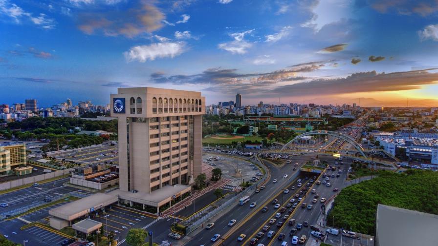 Seleccionan al Banco Popular como mejor empresa para trabajar por sexto año