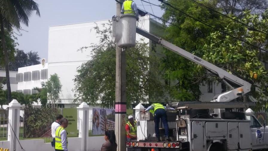 El Intrant repara 52 semáforos de los averiados por Beryl