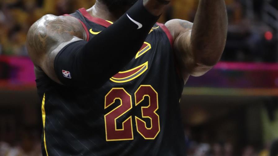 LeBron James negocia protagonizar una comedia para Paramount