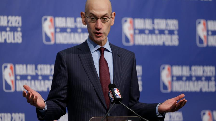 Silver admite buscan mejor balance competitivo y no ve peligro con Warriors