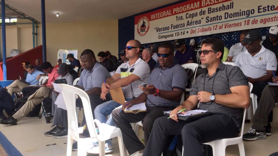 Estudian demandar más equipos MLB por prestaciones laborales recortadas