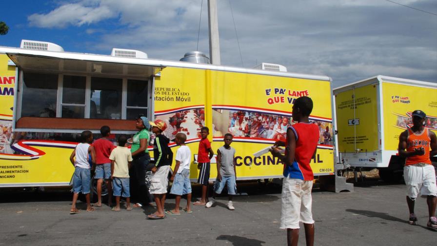 Cobertura de cocinas móviles supera 11,400 raciones diarias