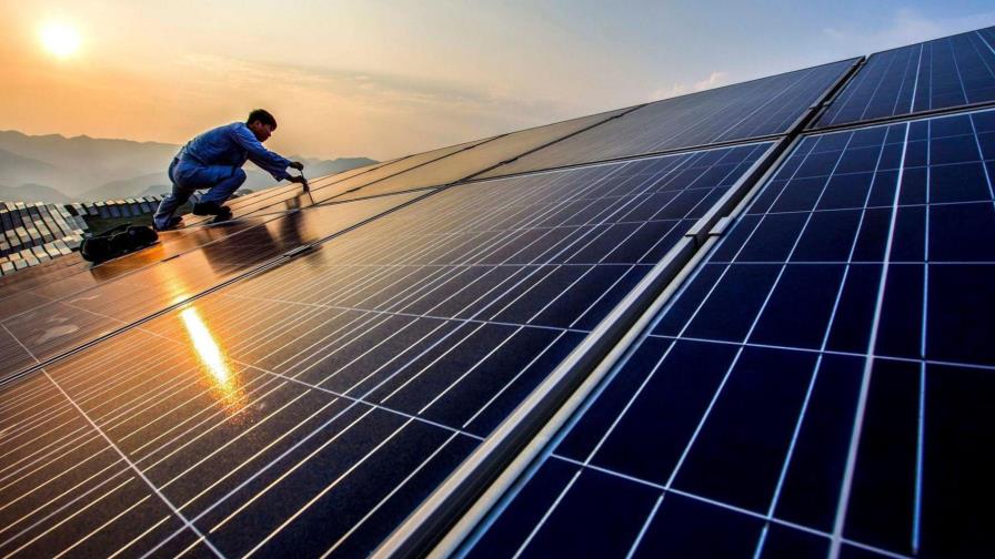 Apple lanza fondo para energía limpia