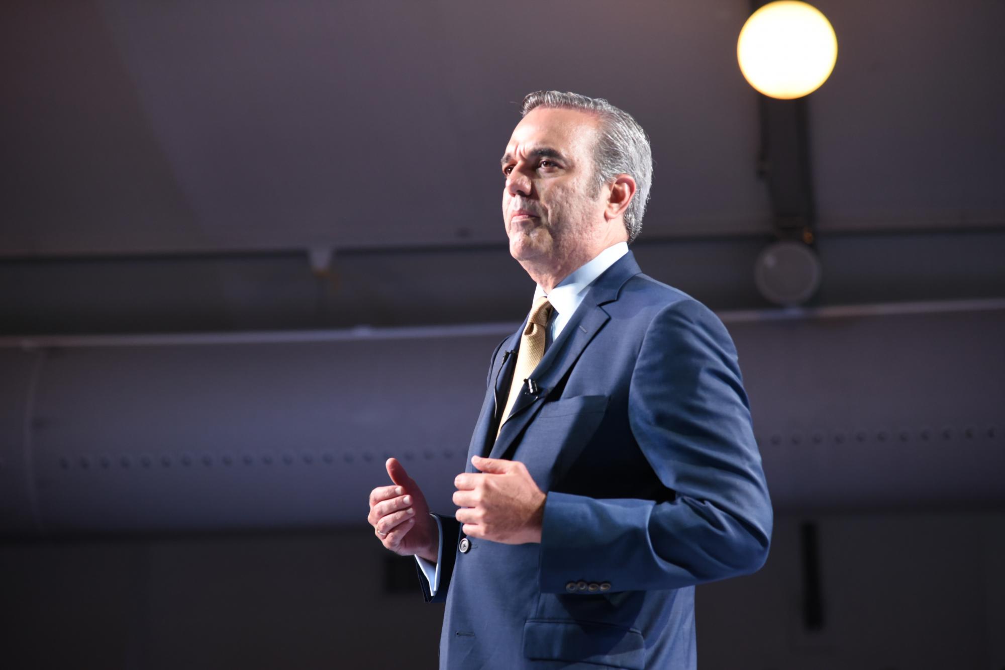 Luis Abinader Corona fue el primer candidato presidencial del PRM desde su fundación. Con su figura, el PRM se convirtió en la segunda organización más importante del sistema político, desplazando al PRD, que pasó al tercer lugar de la boleta electoral.