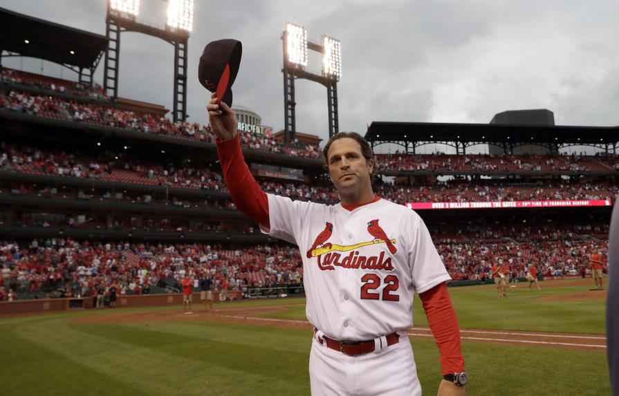 Cardenales despiden a su manager Mike Matheny