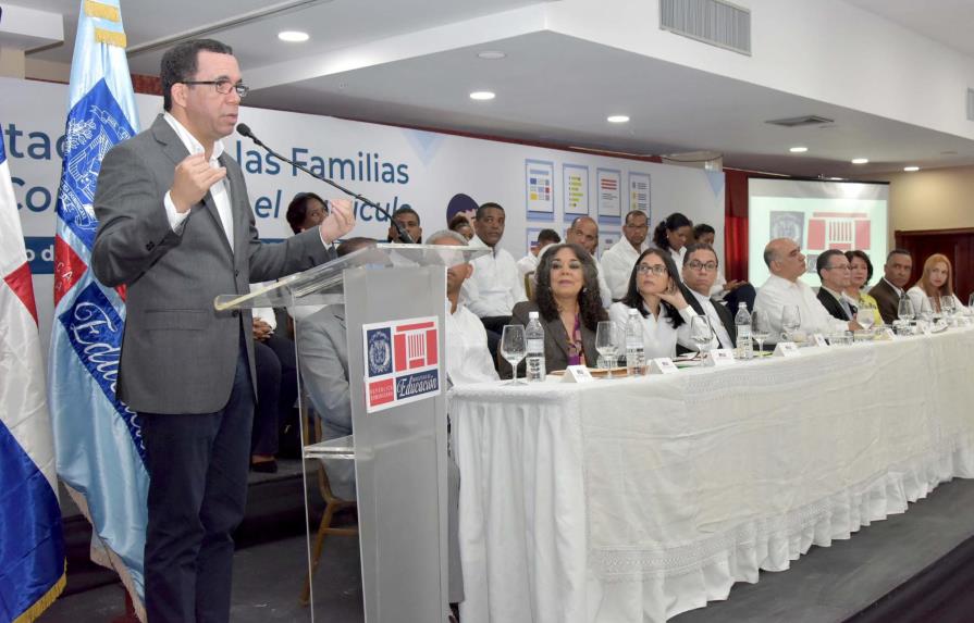 Andrés Navarro asegura que los estudiantes de excelencia cuentan con el apoyo familiar 