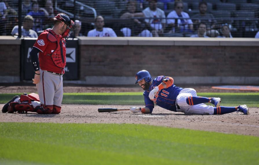 José Reyes bateó dos hits en el revés de los Mets
