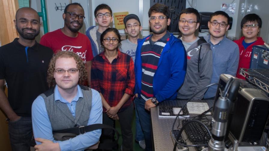 Ingenieros trabajan en la tela del futuro Ingenieros trabajan en la tela del futuro