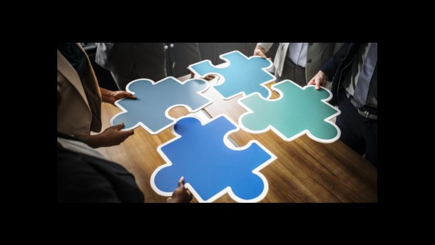 Adecua o adecúa, acentuaciones apropiadas Adecua o adecúa, acentuaciones apropiadas