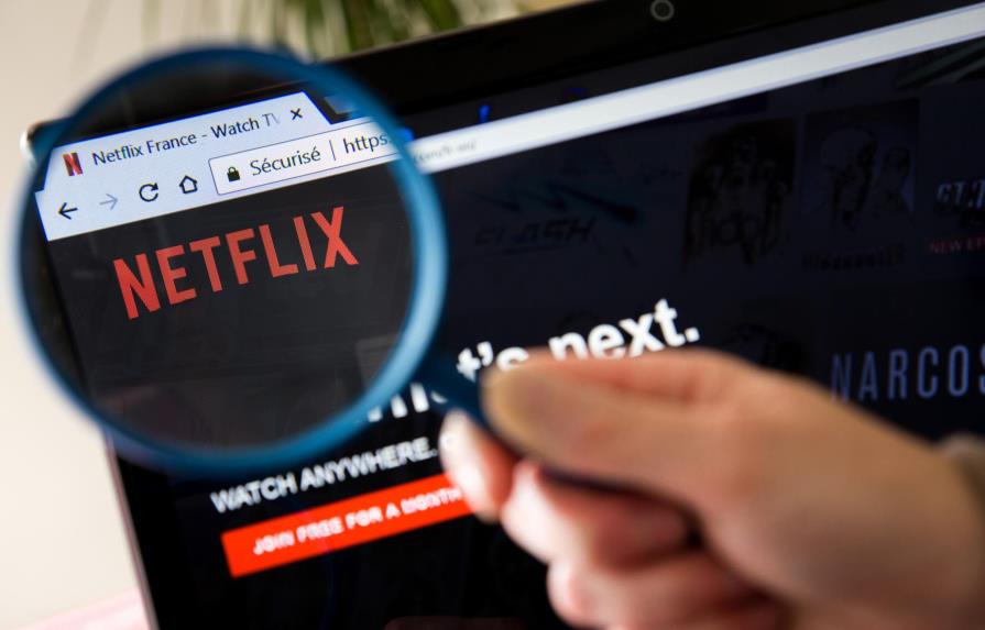 Acciones Netflix caen 13 % por baja suscripciones