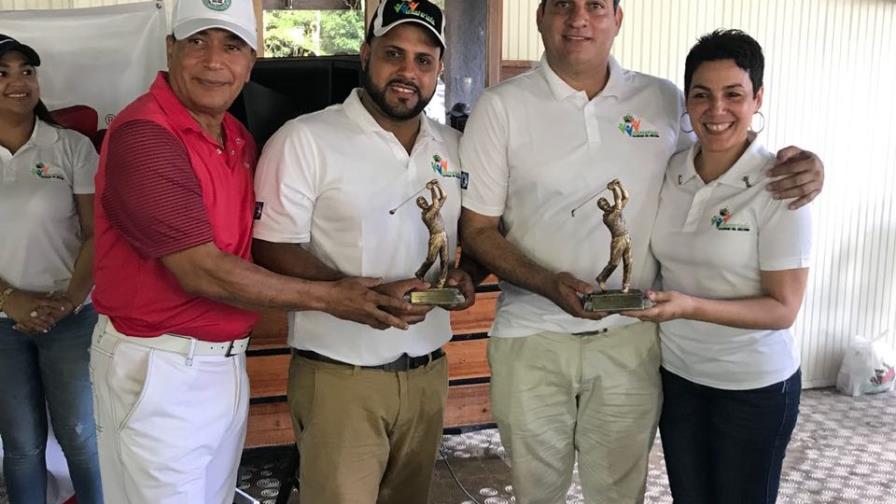 Eddy y Carlos Ramírez ganan torneo golf del Oratorio Jarabacoa 