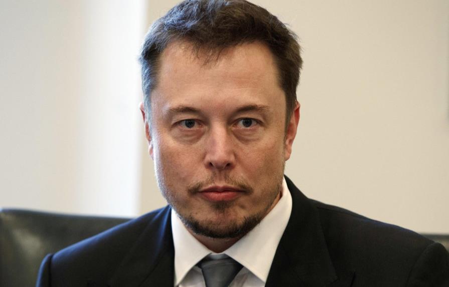 Musk se disculpa por comentario ofensivo contra buzo rescatista