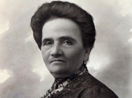 ¿Por qué la Cruz Roja propone que los restos de Trina de Moya sean llevados al Panteón Nacional? ¿Por qué la Cruz Roja propone que los restos de Trina de Moya sean llevados al Panteón Nacional?