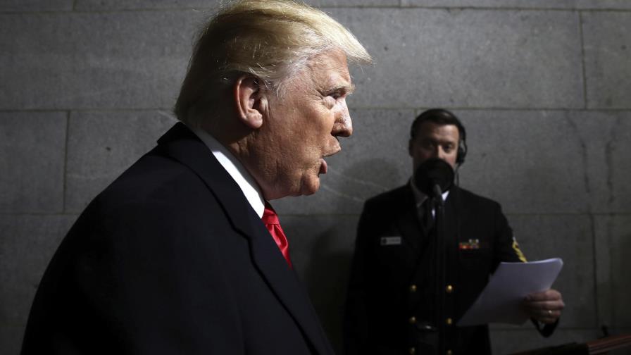 Trump dice no estar “entusiasmado” con el alza de tipos de interés en EE.UU.