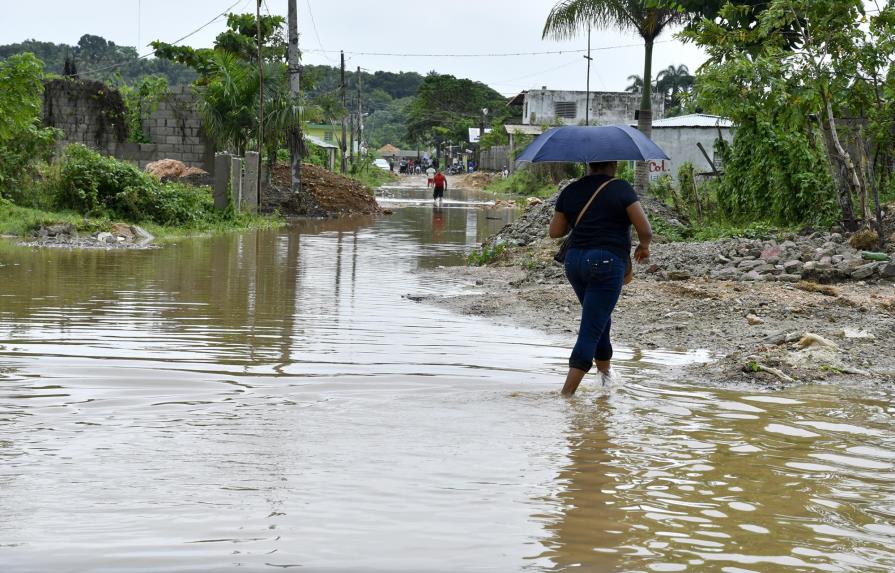 Meteorología predice seguirán las lluvias; ocho provincias y el DN en alerta