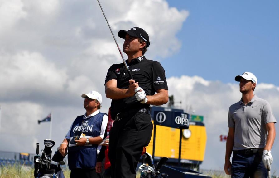 Kisner toma el liderato en el Abierto Británico de golf