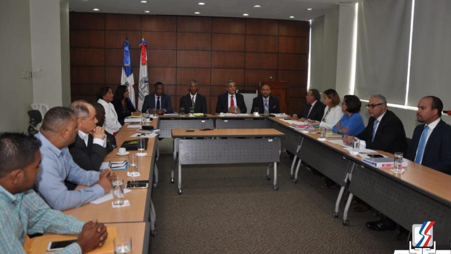 Empresarios se comprometen a presentar propuestas para modificación al Código Laboral