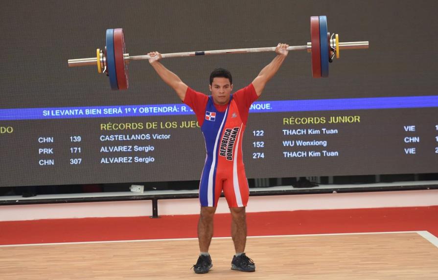 García se lleva el oro en levantamiento de pesas en los 56 kilogramos