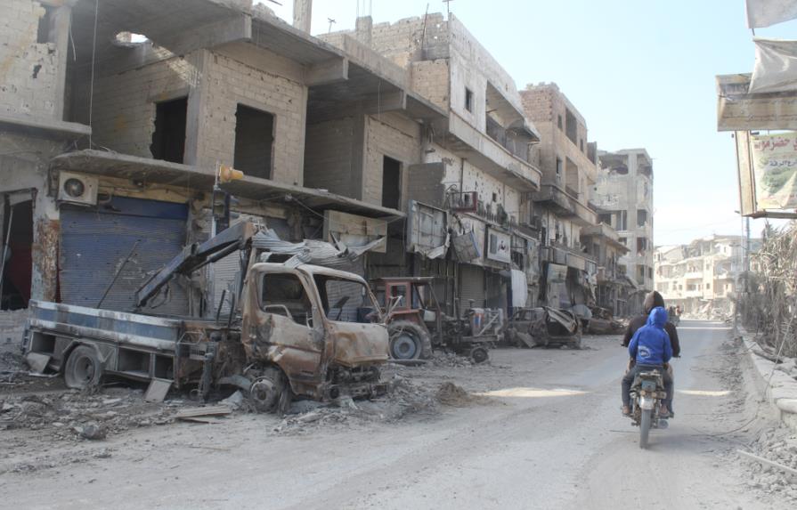 Evacuaciones en Siria continúan ante ofensiva del gobierno