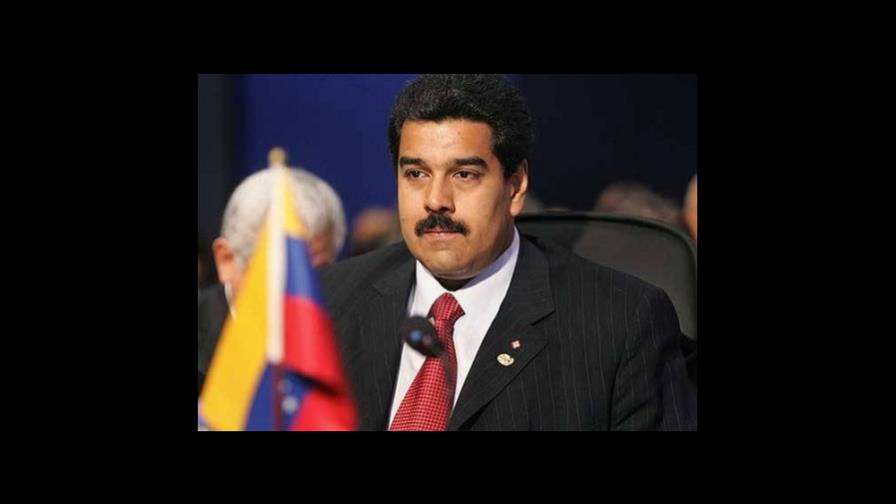 Maduro aprueba cerca de 300 millones de euros para atender crisis sanitaria