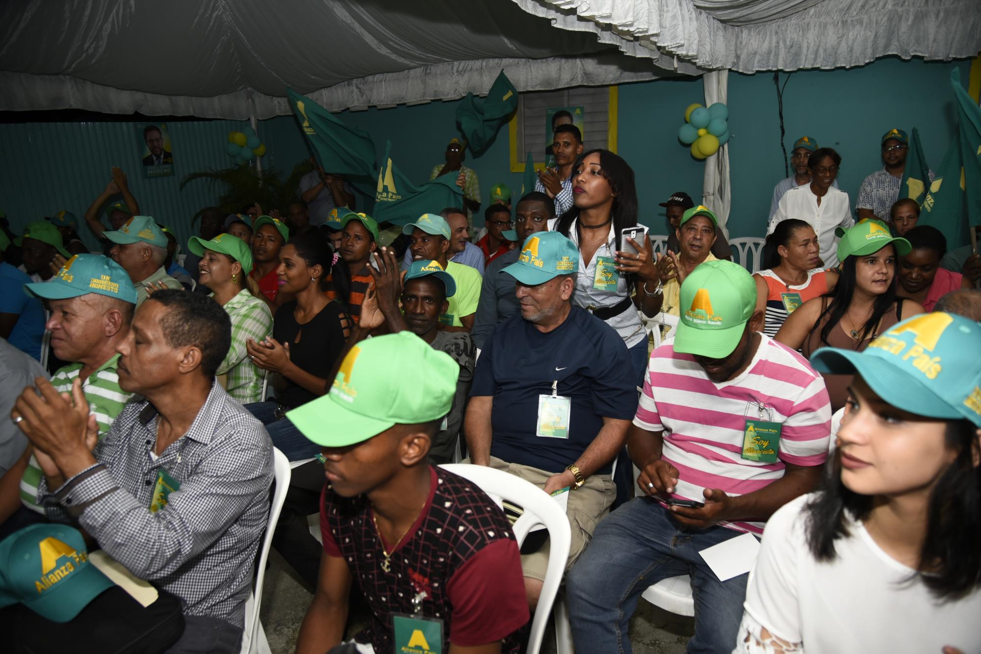 Vista parcial de los nuevos miembros de Alianza País