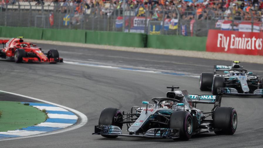 Hamilton remonta desde la decimocuarta posición y gana en Hockenheim Hamilton remonta desde la decimocuarta posición y gana en Hockenheim
