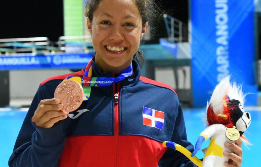 Lara Garzón logró medalla de bronce en natación