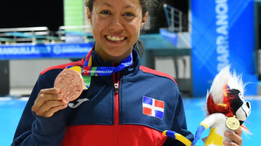 Lara Garzón logró medalla de bronce en natación