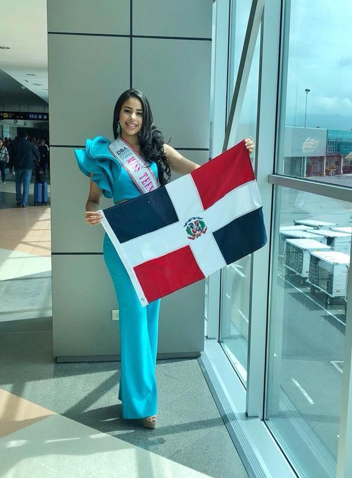 Miss Teen RD llega a El Salvador confiada en llevarse la corona a su país