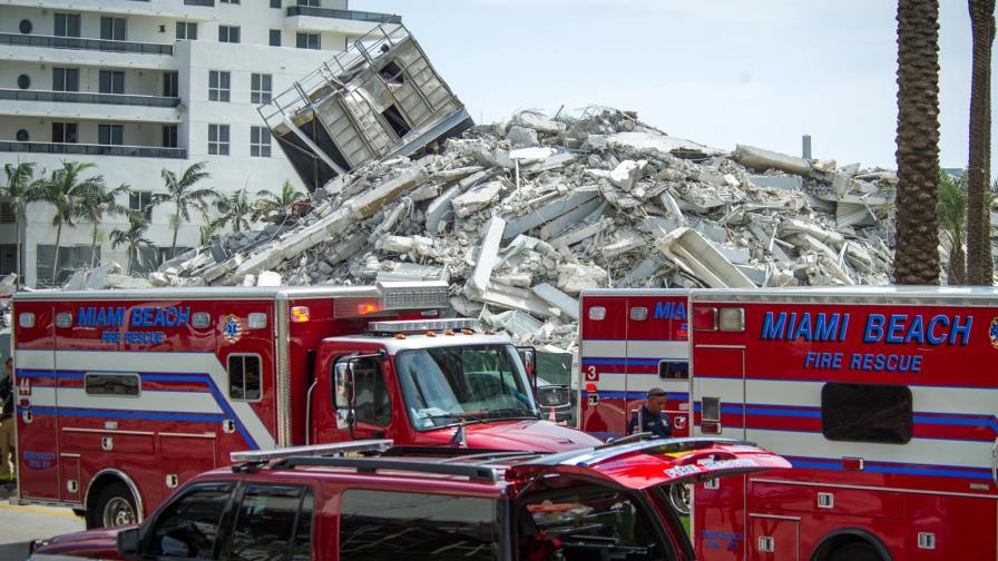 Al menos un herido al derrumbarse edificio en Miami Beach Al menos un herido al derrumbarse edificio en Miami Beach