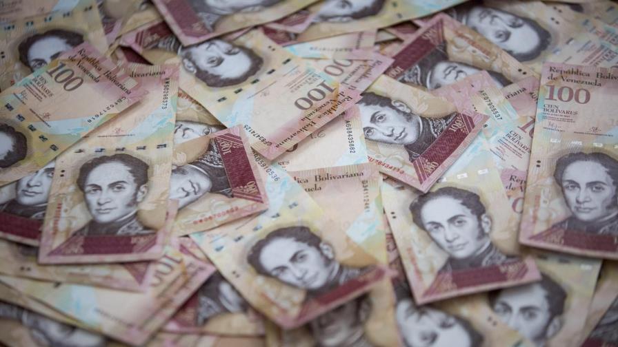 FMI prevé en Venezuela inflación de hasta 1,000,000 % y efectos en los vecinos