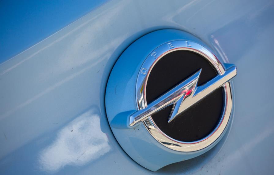 Peugeot vence a General Motors al volver rentable marca Opel