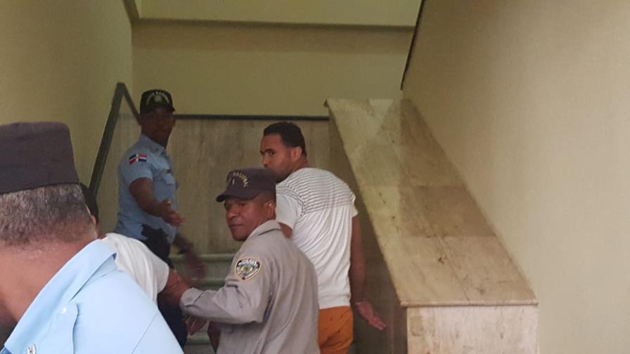 Envían a juicio de fondo acusado de asesinar comerciante de Gascue