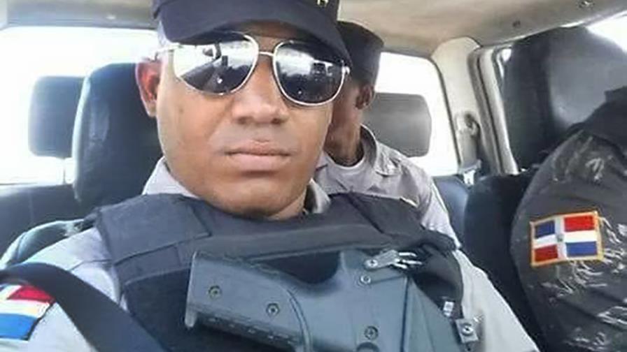 Policía mata a dos que eran buscados por muerte de agente en La Romana