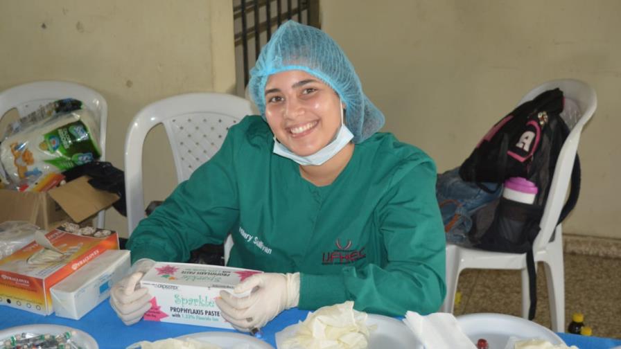 Cerca de 250 personas participaron en operativo odontológico gratuito en apoyo a Juan Pérez