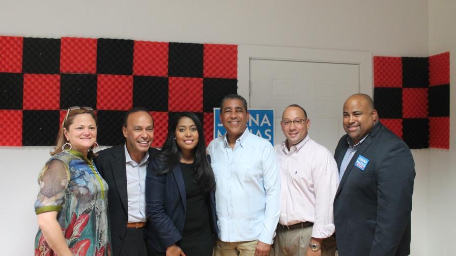 Aspirante dominicana al congreso de EEUU recibe apoyo de congresistas 