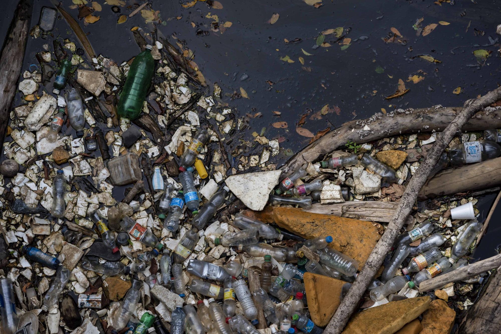 El plástico tarda siglos en degradarse